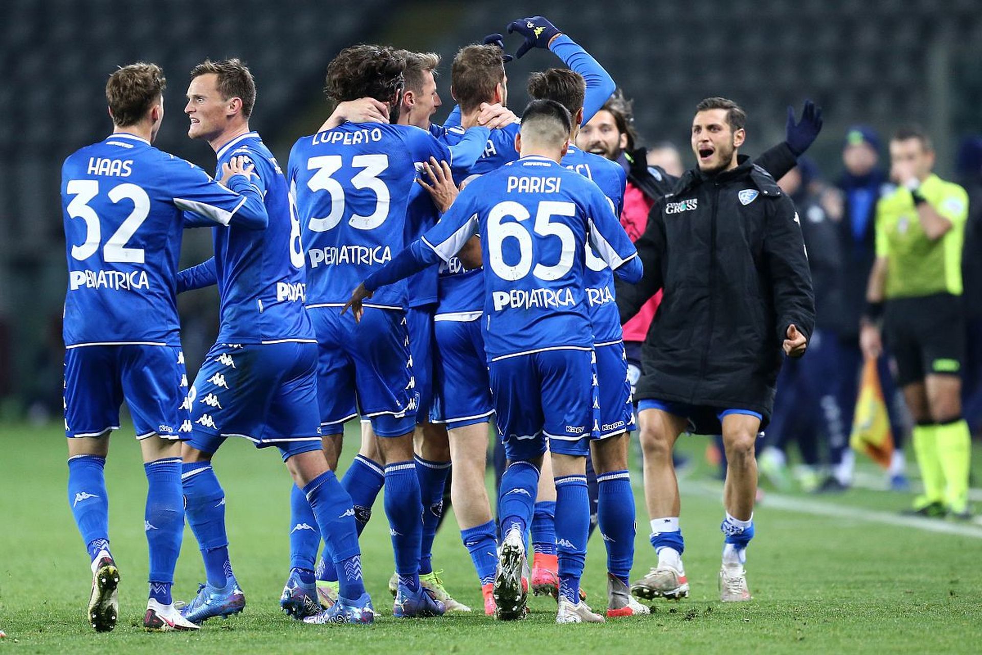 美国国脚萨 美国国脚萨